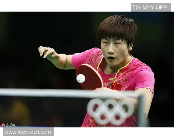 足球球星如何看待乒乓球冠军丁宁的运动精神与竞技表现